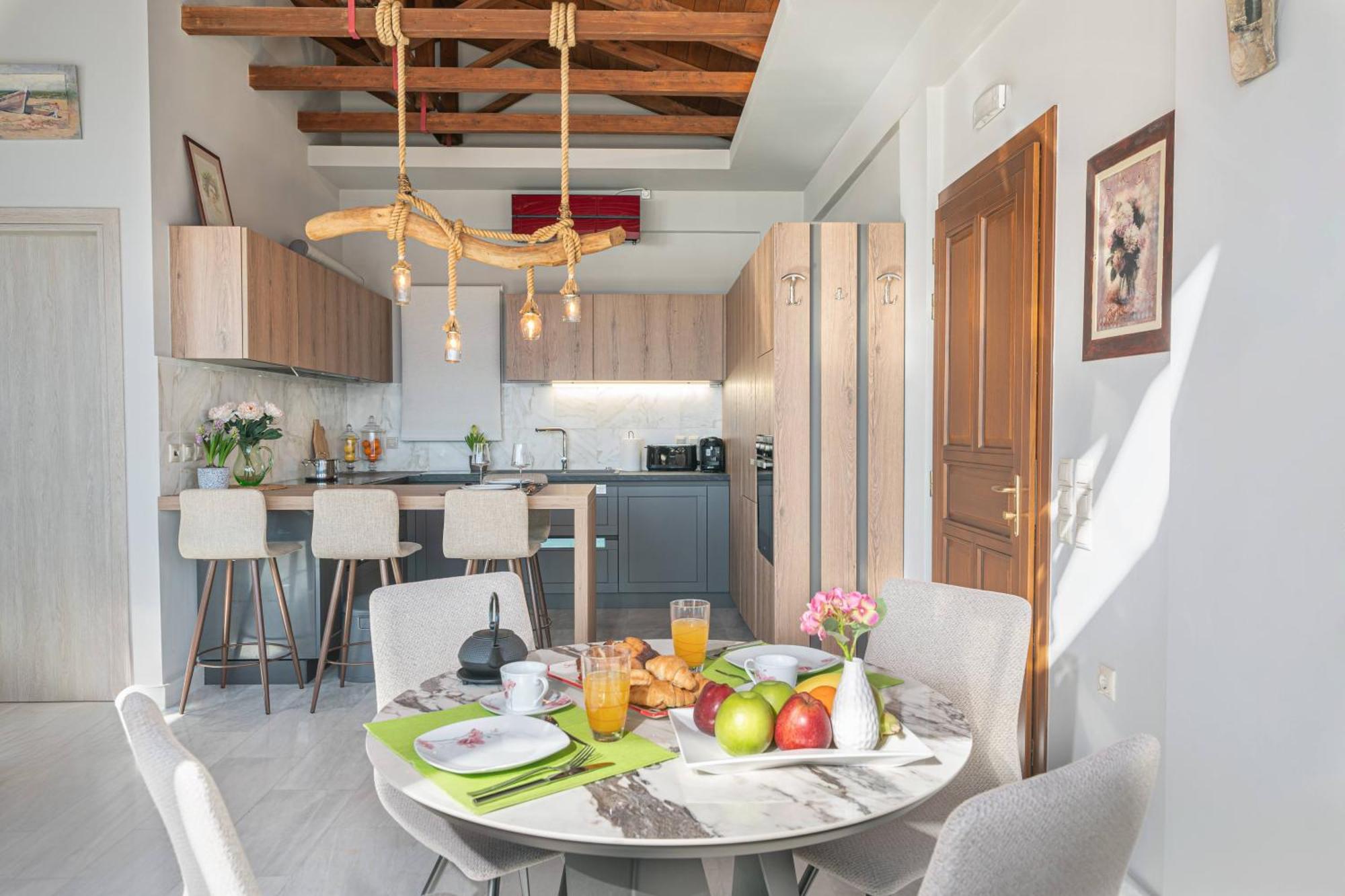 Sea Rock Apartment أيّا إفيميا المظهر الخارجي الصورة