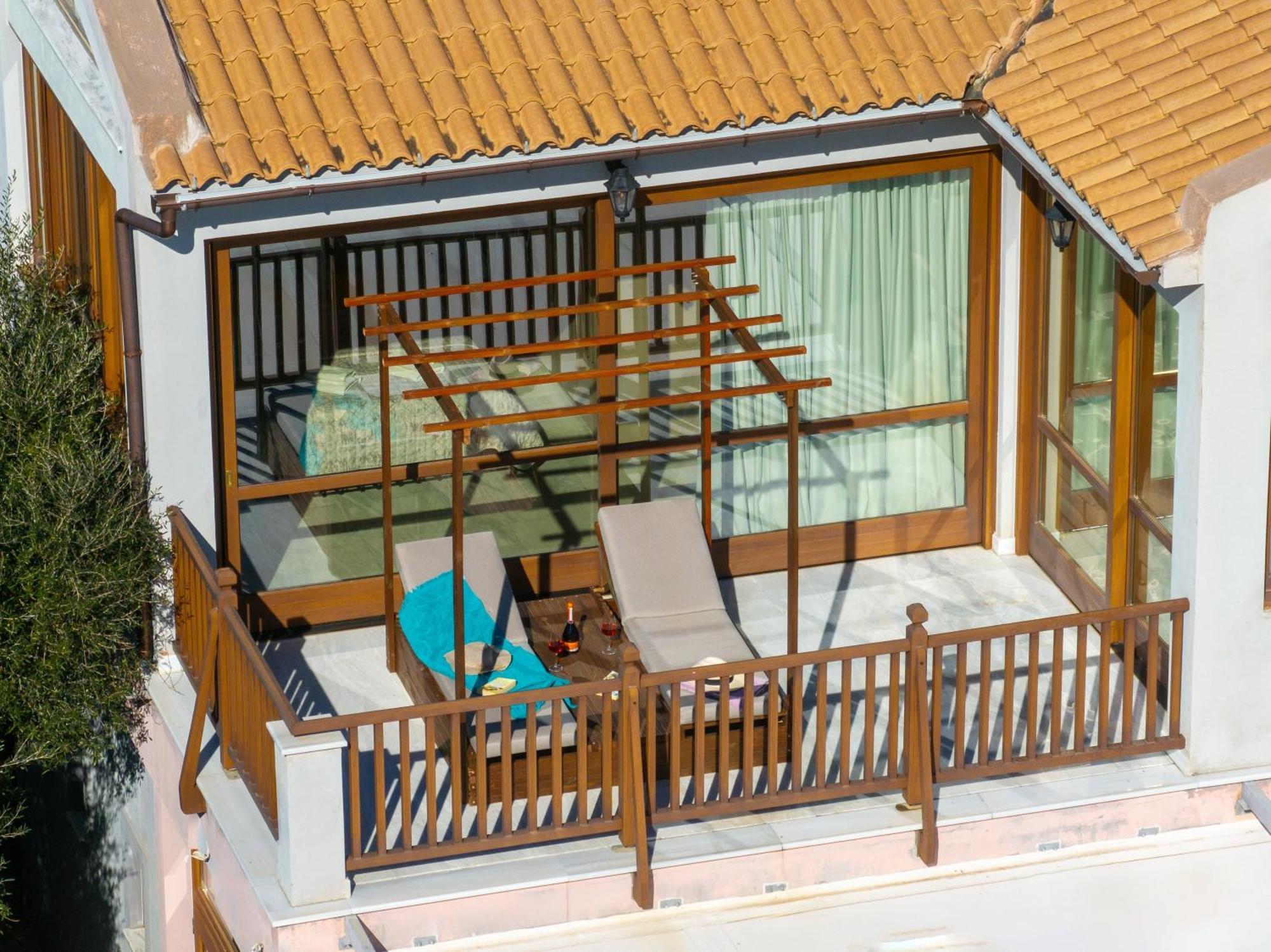Sea Rock Apartment أيّا إفيميا المظهر الخارجي الصورة