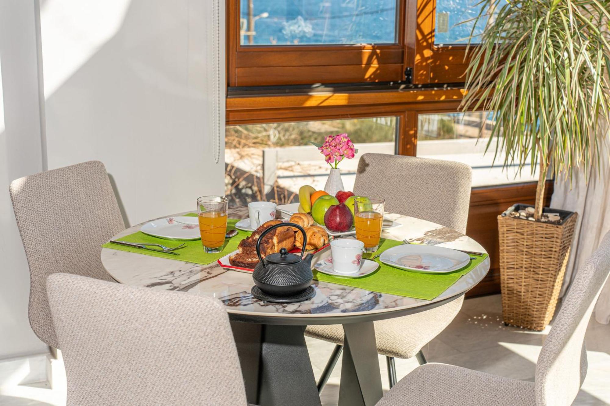 Sea Rock Apartment أيّا إفيميا المظهر الخارجي الصورة