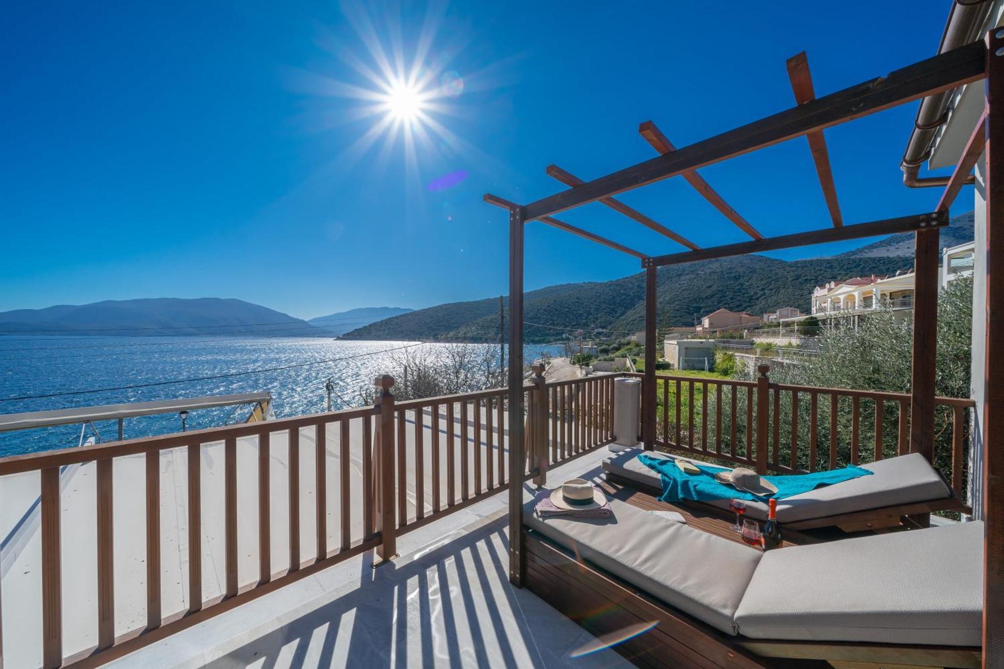 Sea Rock Apartment أيّا إفيميا المظهر الخارجي الصورة