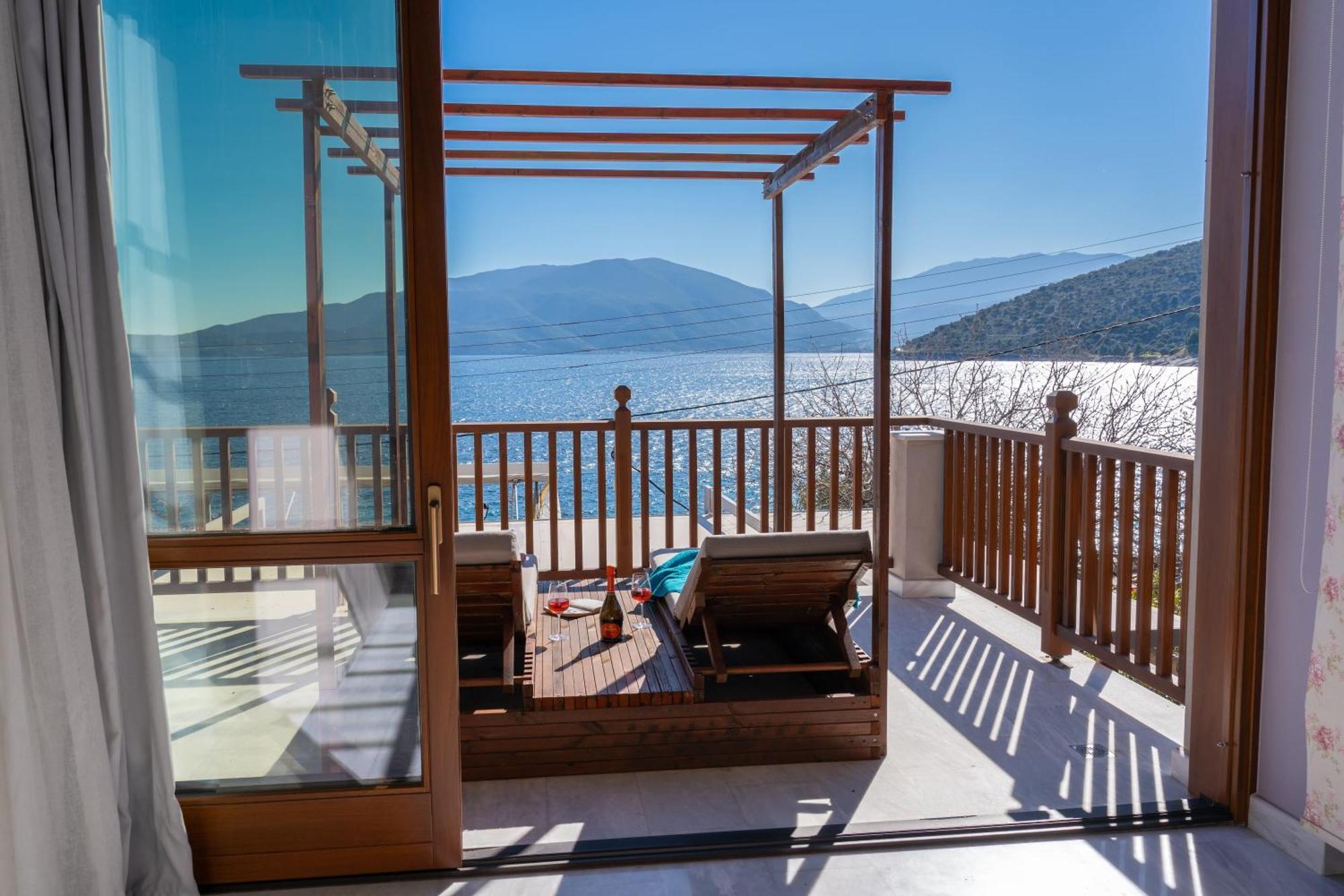Sea Rock Apartment أيّا إفيميا المظهر الخارجي الصورة